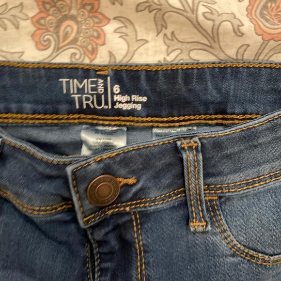 Time and tru high rise jeggings - Picture 5 of 5